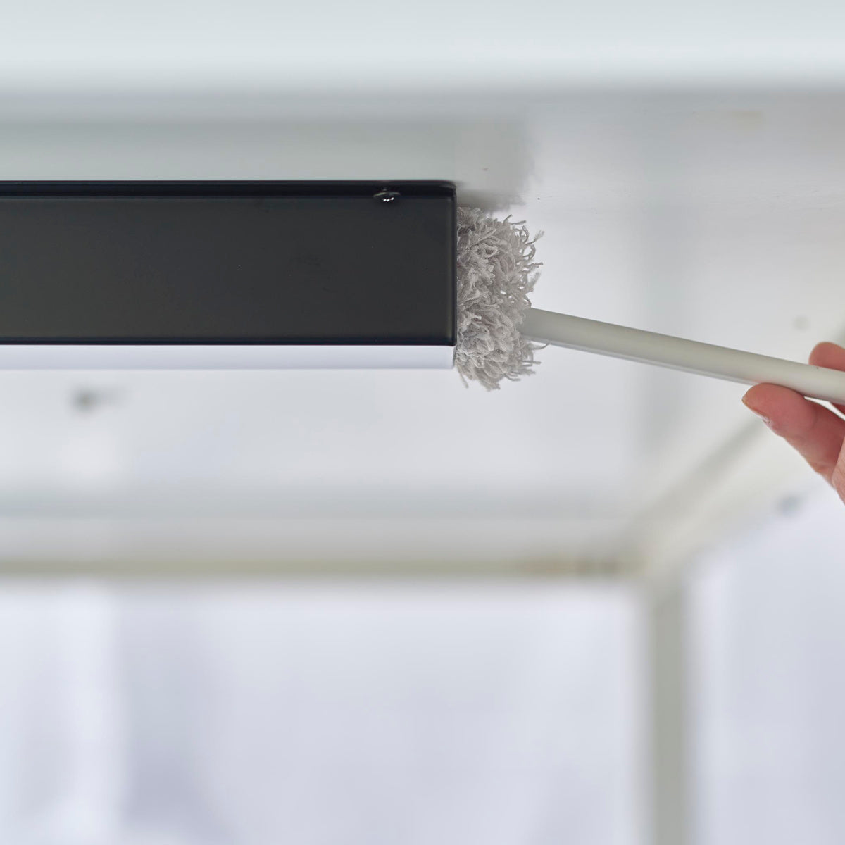 テーブル下ハンディモップ＆リモコンホルダー タワー